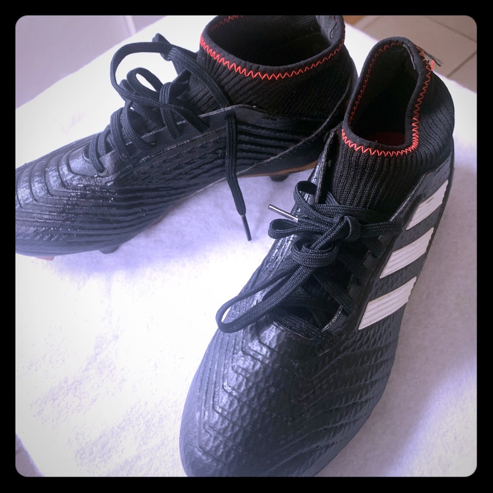 Adidas Predator black soccer cleats mens size 7
